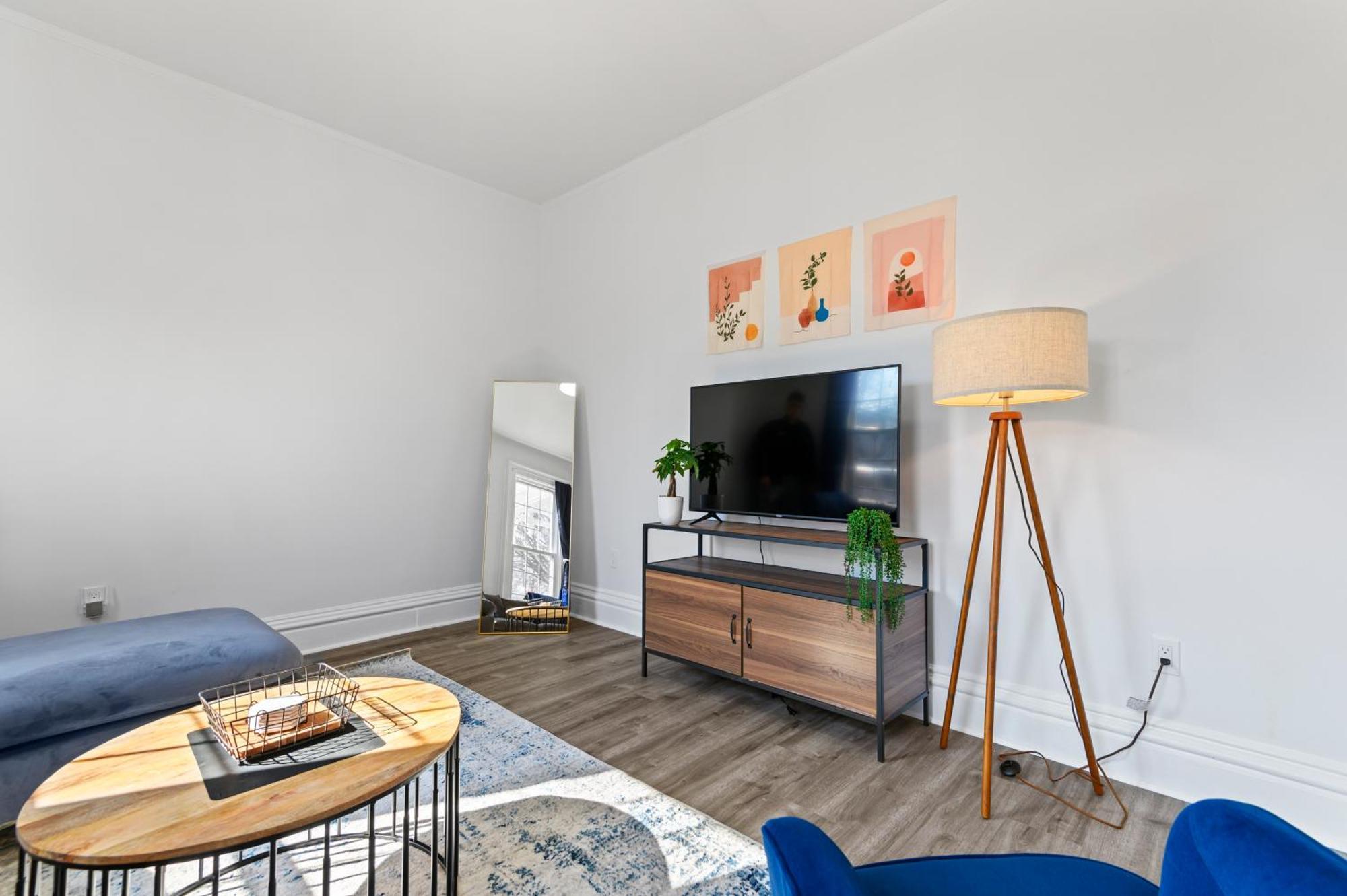 Casa Soleada In East Rock Near Dt And Yale Som With Free Parking And King Bed Apartamento New Haven Exterior foto